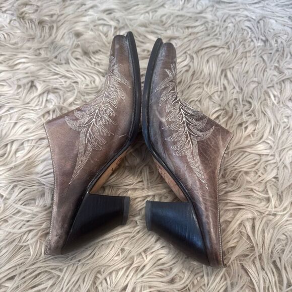 Charlie Horse western leather mules size 7.5 - Picture 2 of 7